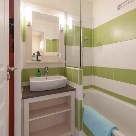 Chic Base With Pool In Nyaraló Branville