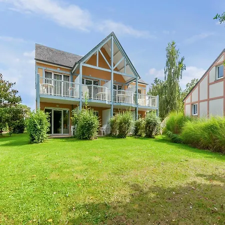Chic Base With Pool In * Branville